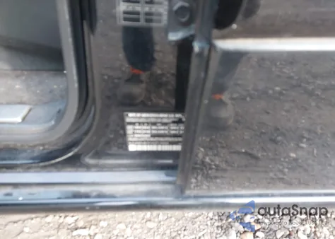 2000 Mercedes-Benz Ml 320 z USA, uszkodzony, nr VIN 4JGAB54EXYA213444